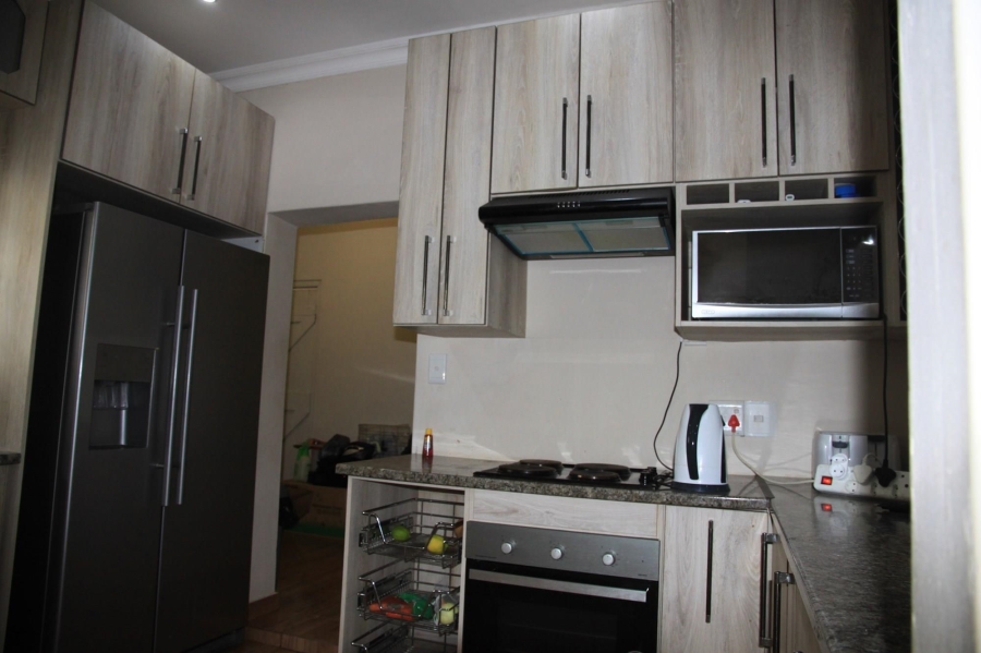 To Let 3 Bedroom Property for Rent in Sunnyridge Eastern Cape